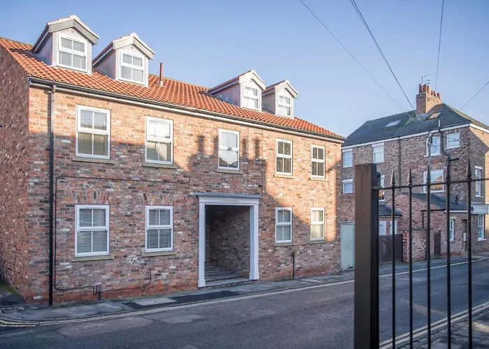 Apartment Penleys York